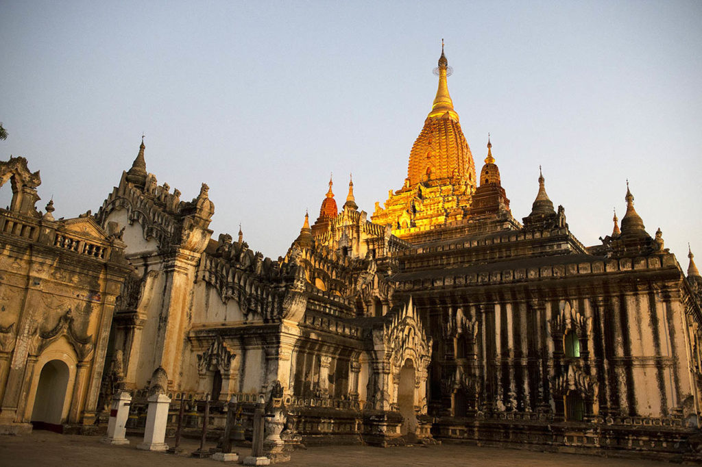 myanmar-bagan-ananda-tempel