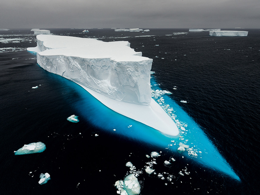 paul-nicklen-born-to-ice-teneus-ijsberg