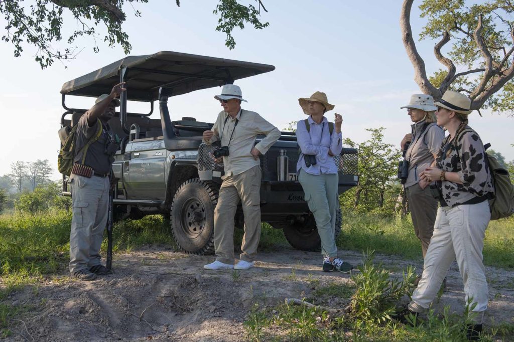 botswana-game drive-explanation-ranger