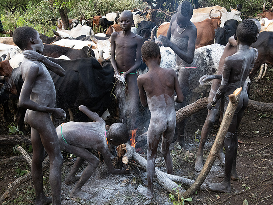 suri-as-ritueel-tribes-ethiopi-henk-bothof