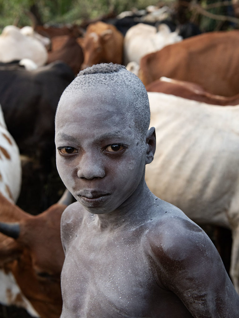 Suri-jongen-as-tribes-ethiopia-henk-bothof