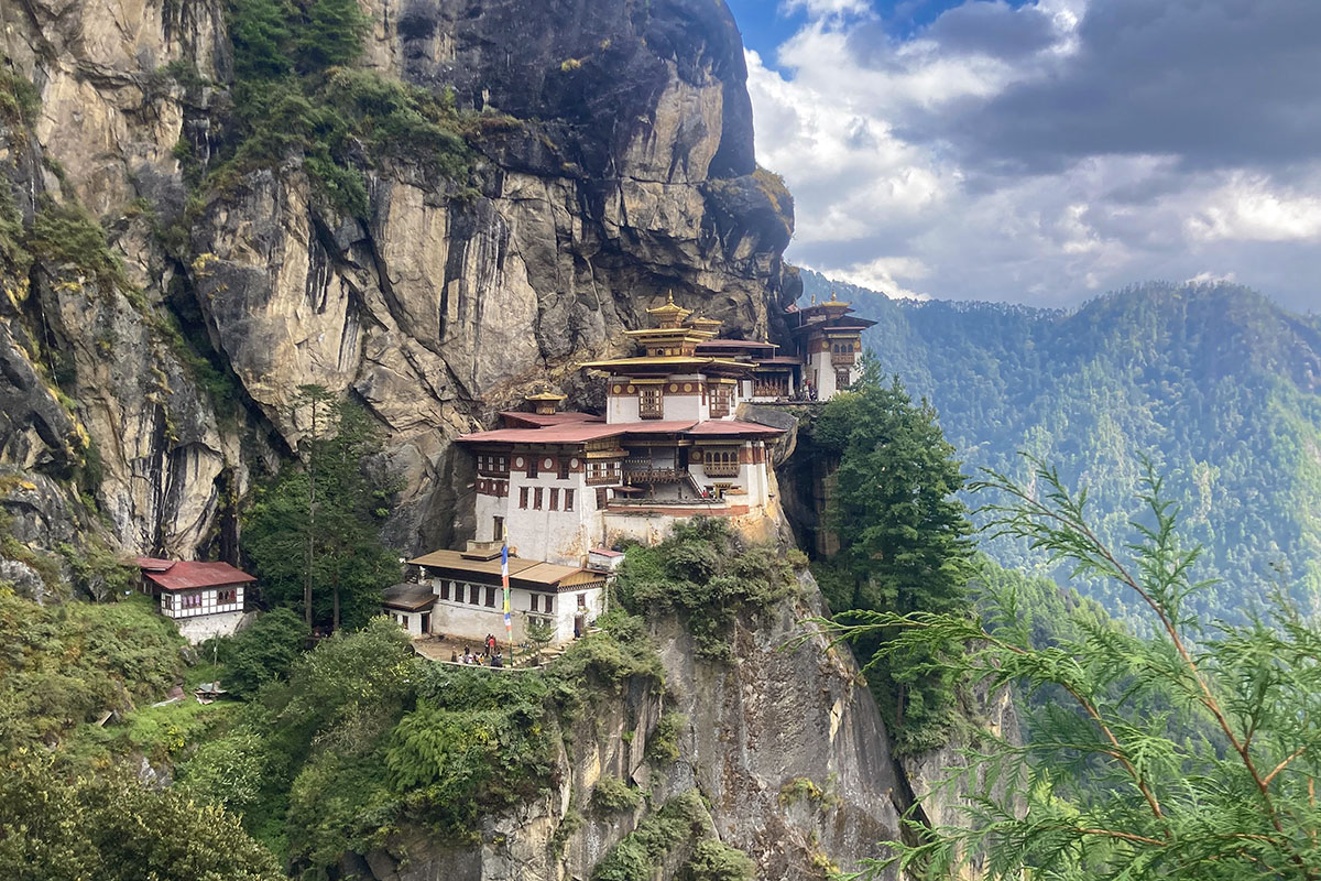 tigers-nest-bhutan-joost-lijbaart